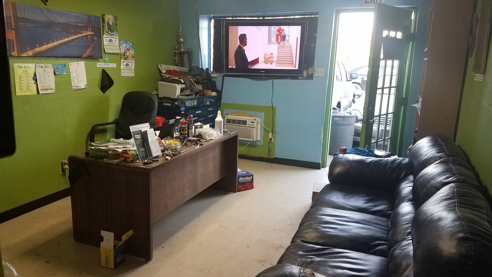 Customer waiting area